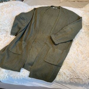 SZ XS/S AMERICAN EAGLE GREEN CARDIGAN